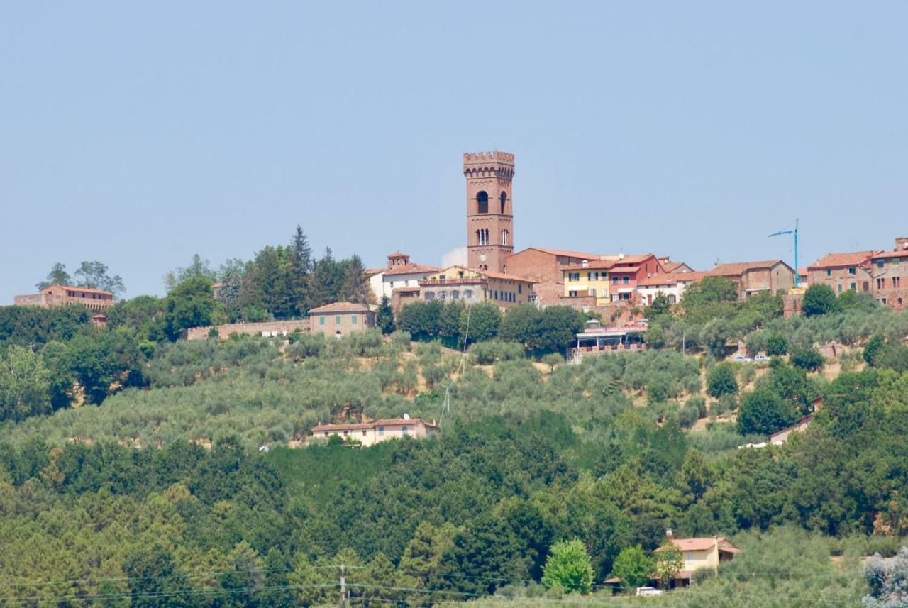Agriturismo Tori 2 Montecarlo Exterior photo